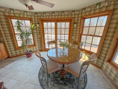 Country Home on 5 Acres Outside of Carlinville Illinois - image 18