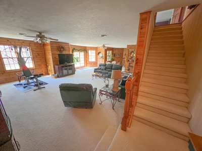 Country Home on 5 Acres Outside of Carlinville Illinois - image 48