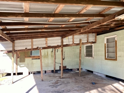 Old Florida Style Home Located in North Central Florida! - image 13