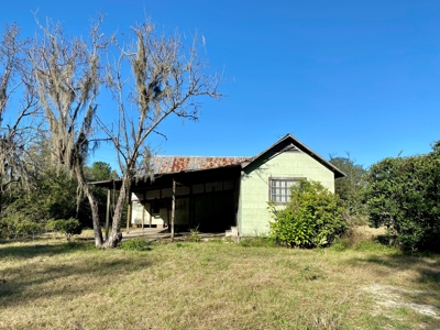 Old Florida Style Home Located in North Central Florida! - image 26