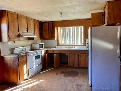 Old Florida Style Home Located in North Central Florida! - image 15