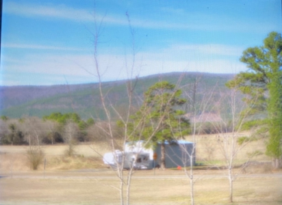 3 BR/2BA Home and Workshop on 12 acres - image 2