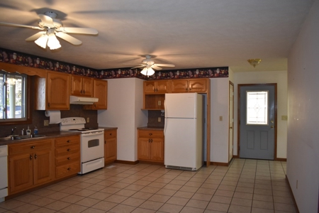 Cherokee Lake View Home in Bean Station, TN For Sale - image 8