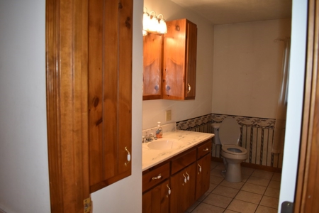 Cherokee Lake View Home in Bean Station, TN For Sale - image 9