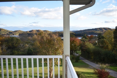 Cherokee Lake View Home in Bean Station, TN For Sale - image 21