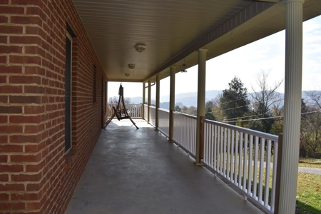Cherokee Lake View Home in Bean Station, TN For Sale - image 4