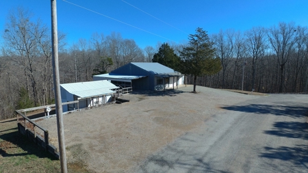 Unrestricted Land With Building For Sale In Hardin County - image 29