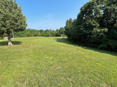 Unrestricted Land With Building For Sale In Hardin County - image 22