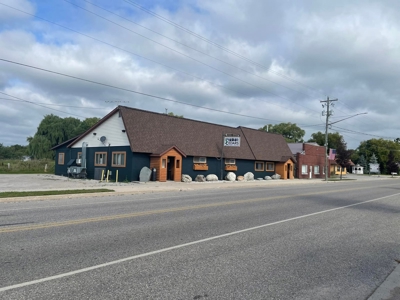 Northern Michigan  Restaurant / Bar In Millersburg, Michigan - image 28