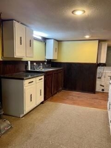 Residential in Town For Sale in Thayer, MO - image 3
