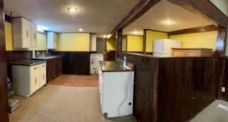 Residential in Town For Sale in Thayer, MO - image 4