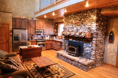 Property For Sale In Missouri With Unlimited Possibilities - image 36