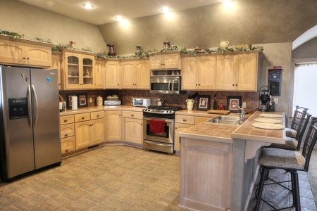 Property For Sale In Missouri With Unlimited Possibilities - image 21
