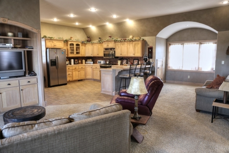 Property For Sale In Missouri With Unlimited Possibilities - image 20