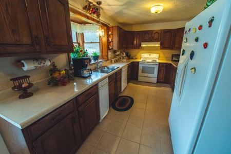 3 BR, 2 BA Home in East TN on 8 Acres For Sale - image 26