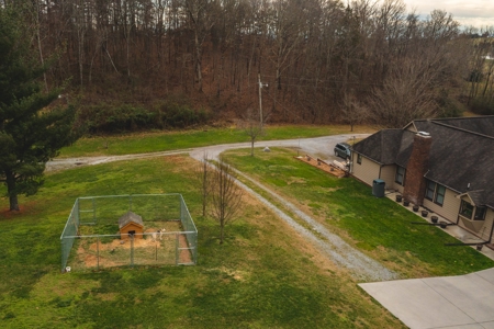 3 BR, 2 BA Home in East TN on 8 Acres For Sale - image 9