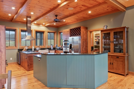 Pending Lakefront Home on Dale Hollow Lake in Albany, KY - image 20