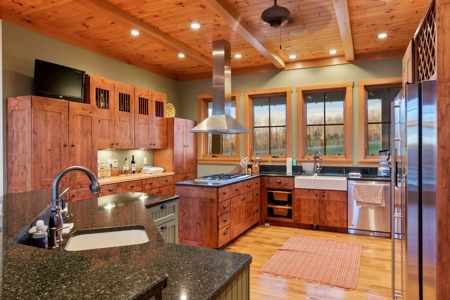 Pending Lakefront Home on Dale Hollow Lake in Albany, KY - image 19