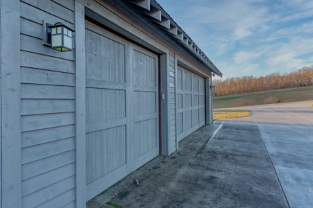 Pending Lakefront Home on Dale Hollow Lake in Albany, KY - image 47