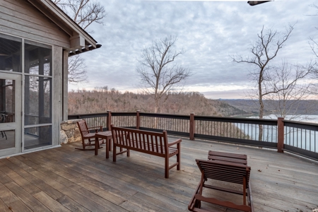 Pending Lakefront Home on Dale Hollow Lake in Albany, KY - image 23