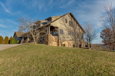 Pending Lakefront Home on Dale Hollow Lake in Albany, KY - image 50