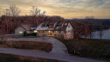Pending Lakefront Home on Dale Hollow Lake in Albany, KY - image 3