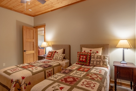 Pending Lakefront Home on Dale Hollow Lake in Albany, KY - image 39