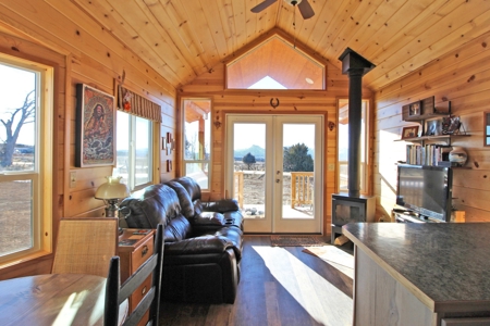 Tiny Home Close to Town in Mancos, CO For Sale! - image 5