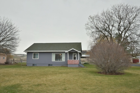 Country Home on 3.25 +/- Level Acres for Sale St. John, WA - image 22