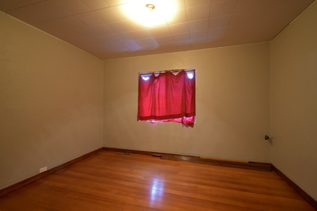 Country Home on 3.25 +/- Level Acres for Sale St. John, WA - image 9