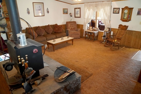 Central Oklahoma Farm & Ranch, Meeker, Ok - image 16