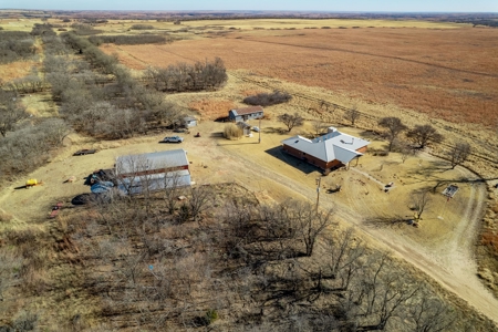 Country Home with Acreage for Sale, Roger Mills County, OK - image 2