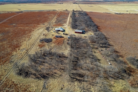 Country Home with Acreage for Sale, Roger Mills County, OK - image 3