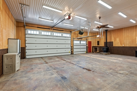 Custom Log home on 5 acres in Custer, South Dakota - image 28