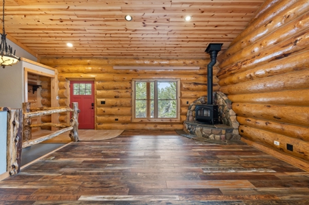 Custom Log home on 5 acres in Custer, South Dakota - image 13