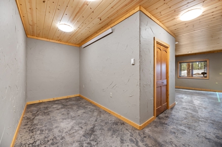 Custom Log home on 5 acres in Custer, South Dakota - image 23