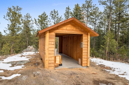 Custom Log home on 5 acres in Custer, South Dakota - image 6