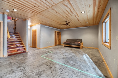 Custom Log home on 5 acres in Custer, South Dakota - image 25