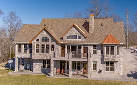 Luxury Lakeview Home in Burkesville, Kentucky - image 5