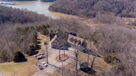 Luxury Lakeview Home in Burkesville, Kentucky - image 3