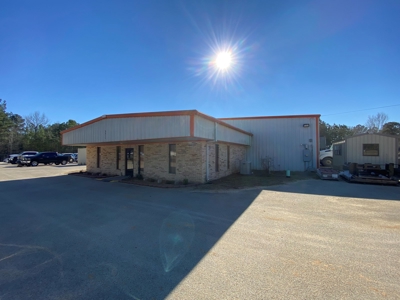 Commercial Building Kilgore Texas with 50 Acres