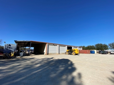 Commercial Building Kilgore Texas with 50 Acres - image 8