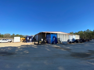 Commercial Building Kilgore Texas with 50 Acres - image 6