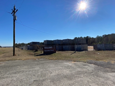 Commercial Building Kilgore Texas with 50 Acres - image 15