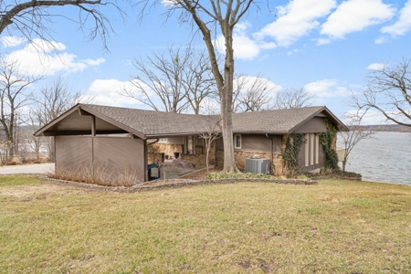 Lakefront Property FOR SALE in Pryor OK on Lake Hudson - image 2