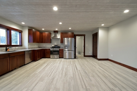Country Home on 1.3 AC Located Just Minutes from Moscow, ID - image 6