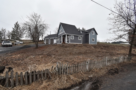 Country Home on 1.3 AC Located Just Minutes from Moscow, ID - image 31