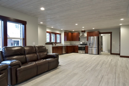Country Home on 1.3 AC Located Just Minutes from Moscow, ID - image 4