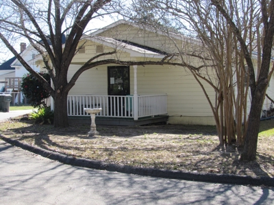 Hometown Assisted Living Care Facility - image 8