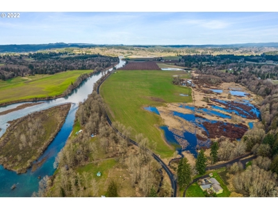 Versatile Land Parcel w/Riverfront Access in Castle Rock, WA - image 1